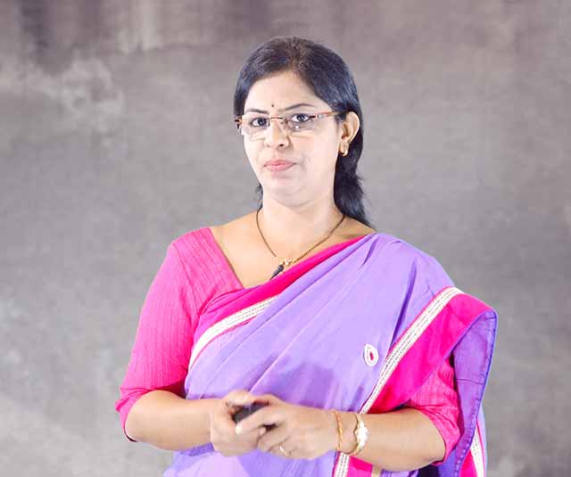 INTRODUCTION TO AAYU, AAYURVAEDA AND PADARTHA VIJNANAM